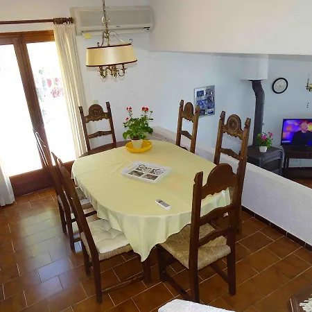 Garbinell Villa *
